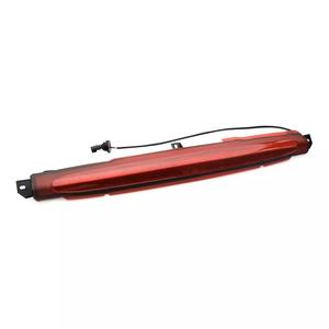 Luz de Freno Elevada LED Trasera para Chevrolet GMC 12V Roja Blanca Número de Pieza 15201921 15000045 - Product Image 3