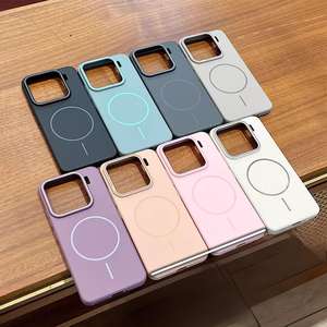 Funda magnética con anillo pequeño para Xiaomi 17 Pro, suave al tacto, para Xiaomi 15 Ultra, creativa, de PC, ultrafina y protectora. - Product Image 1