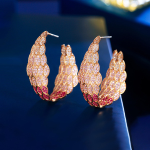 Pendientes de <span class=keywords><strong>Aro</strong></span> Grandes y Gruesos de Latón <span class=keywords><strong>con</strong></span> Forma de Luna, Pavé de Circonitas, Color Dorado, <span class=keywords><strong>con</strong></span> Diseño de Pluma Redonda, para Mujer, Joyería de Fiesta - Product Image 4