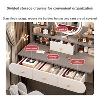 Table de toilette moderne minimaliste en bois pour chambre de fille avec miroir de maquillage intégré et éclairage pour petits appartements