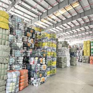 Chinesische Fabrik Großhandel Damen 2-teiliges Dünnes Samt-Set Anzug Trainingsanzug Import Gebrauchte Kleidung Gemischte Ballen zum Verkauf - Product Image 2