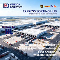 Suivi de colis express internationaux, livraison à l'exportateur, expédition vers l'aéroport d'Amsterdam, entrepôt de Schiphol aux Pays-Bas