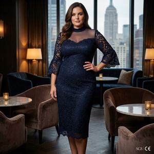 <span class=keywords><strong>Robe</strong></span> de smoking personnalisée en dentelle guipure Manhattan pour femme, col montant, manches classiques, coupe fourreau, longueur mi-mollet, taille naturelle, effet sculptant - Product Image 1