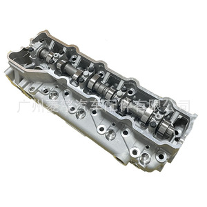 Cabeza de Cilindro Me202621 Me193805 para Mitsubishi L200 Pajero Montero Motor 4M40 Nueva con Junta - Product Image 1