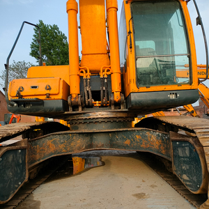 Excavatrice sur chenilles Hyundai 305LC-9T avec godet de terrassement, modèle hydraulique robuste, origine Corée, occasion - Product Image 6