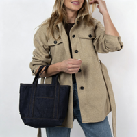 Sac fourre-tout en jean avec logo brodé personnalisé, surpiqûres contrastées, sac de shopping en jean bleu, petit sac de voyage pour femmes