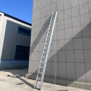 Échelle escamotable combinée en aluminium, stable et durable, pour l'industrie du bâtiment et <span class=keywords><strong>de</strong></span> la rénovation - Product Image 1