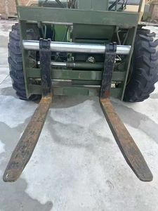 Wheel <span class=keywords><strong>Loader</strong></span> Boom Teleskopik Bekas Merek Cina 4WD Dengan Garpu Depan - Product Image 6