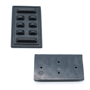 Plastic Luggage Base J040 65MMx39.5MM Scratch Resistant Protective Mat For Bags <b>Suitcases</b> - Product Image 1