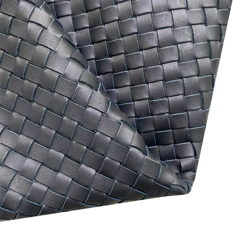 Couro de bezerro preto 0.8cm de largura diagonal tecido estilo clássico Fabricante local de materiais de bagagem e sapato couro genuíno