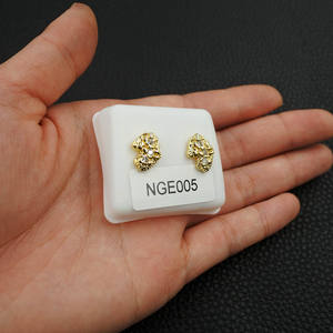 नवीनतम फैशन 14K सोना मढ़वाया पीतल नगेट बालियां स्टड - Product Image 4