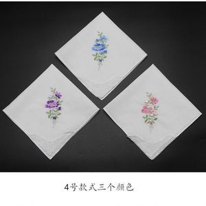 Mouchoirs en coton pur brodés de fleurs pour femmes et jeunes filles, avec des breloques papillon en dentelle - Product Image 3