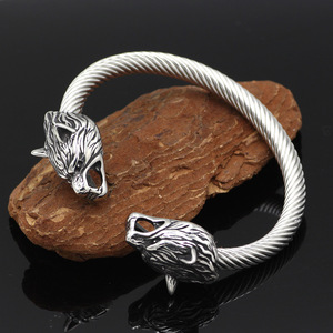 Bracelet Viking Tete Loup Acier Inoxydable Fenrir Nordique Bijoux Unisexe Homme Femme Cadeau Vente En Gros Chine Fournisseur - Product Image 1