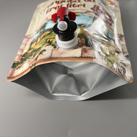 Pochette à bec verseur personnalisée avec poignée, sac d'emballage liquide autoportant avec robinet pour vin, cocktails et boissons