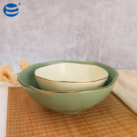 Service de vaisselle 6 pièces en céramique et porcelaine verte, style nordique, avec bord doré, écologique, compatible micro-ondes, assiettes, casseroles, bols à deux anses