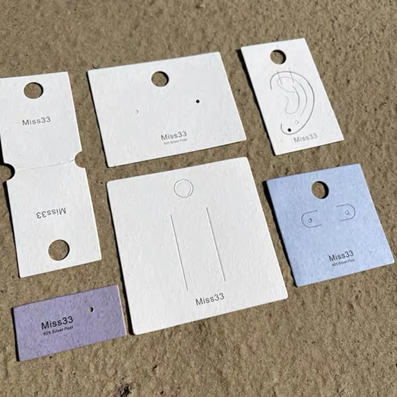 Porte-cartes en papier de différentes tailles pour bijoux avec logo personnalisé Carte à bijoux suspendue en carton pour boucle d'oreille