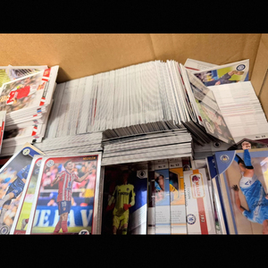 Cartes à collectionner de stars du football en vrac, cartes aléatoires de joueurs de football pour les fans, collection, revente et usage commercial - Product Image 2