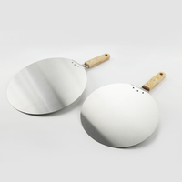 Offre Spéciale : Spatule à Pizza en Acier Inoxydable avec Manche en Bois – Fabricant de Spatules et Couteaux à Pizza