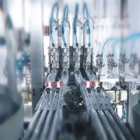 Usine de remplissage de liquides IV en sachets souples sans PVC, volume de remplissage précis, projet clé en main, solution tout compris