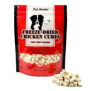 Prezzo di vendita diretto per gatti dolcetti grossisti ad alto contenuto proteico cubo di carne di pollo liofilizzato cane Pet cibo secco animale liofilizzato Snack