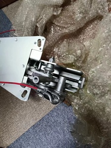 1500KG <span class=keywords><strong>Attelage</strong></span> de remorque Accouplement de dépassement Accouplement <span class=keywords><strong>freiné</strong></span> en dépassement Accouplement de remorque européen - Product Image 4