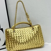 Nouveau Sac à Main Femme en Cuir Tressé avec Fermoir Magnétique Métallique, Style Européen et Américain, pour Porté Épaule ou Croisé, Idéal pour le Quotidien