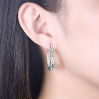 Boucles d'oreilles pendantes en alliage, motif fleur ajourée, style rétro exagéré, pour femmes, idéales pour les soirées