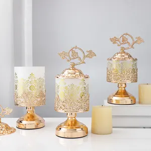 Candelabro de metal dorado para velas, soporte de cristal de boda de hermoso diseño