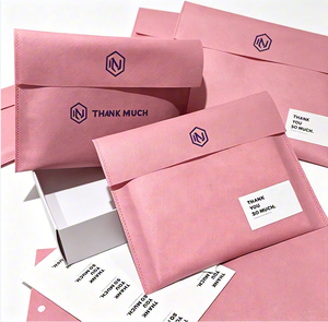 Sac enveloppe non tissé thermosoudable, écologique et recyclable, avec logo personnalisé OEM pour l'emballage de vêtements et de cadeaux en détail - Product Image 2