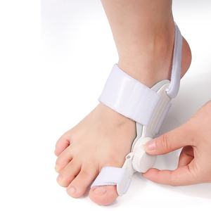 Correcteur d'<span class=keywords><strong>hallux</strong></span> <span class=keywords><strong>valgus</strong></span>, régulateur d'inversion et <span class=keywords><strong>de</strong></span> superposition du pouce <span class=keywords><strong>valgus</strong></span>, <span class=keywords><strong>orthèse</strong></span> pour <span class=keywords><strong>hallux</strong></span> <span class=keywords><strong>valgus</strong></span>, séparateur d'orteils, attelle <span class=keywords><strong>de</strong></span> soutien - Product Image 5