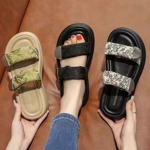 Spring Summer New Style Women's Platform Thick Soled <b>Beach</b> Sandals High End Fashionable Designer Style - Product Image 4