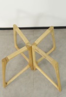 Pied de table en bois massif de frêne pour salle à manger, hôpital, salon – Robuste, design contemporain, personnalisable