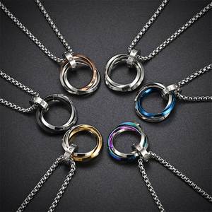 Kalung bandul lingkaran Hip Hop pria wanita, Kalung liontin tiga cincin silang bulat baja tahan karat untuk pasangan - Product Image 2