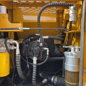 حفارة, ماكينة نقل أرضي مستعملة 13 طن ، SANY 135C ، للحفار من النوع زاحف المبيعات - Product Image 2