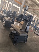 Centro de Mecanizado Vertical VMC855 de Alta Precisión para Producción de Moldes, Rendimiento Estable y Personalizable