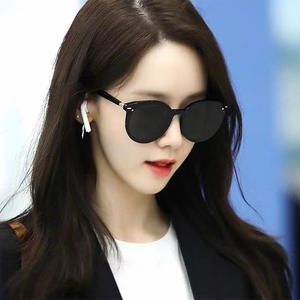 Lunettes de soleil Gm pour femmes, polarisées UV400, monture PC, verres TAC, type 3, style coréen, look de célébrité - Product Image 1