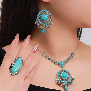 Conjunto de Joyería de Oro Cristiano de Tres Colores con Collar de Gargantilla de Borlas Indias y Piedras Turquesa para Novia, Accesorios de Moda para Niñas - Product Image 4