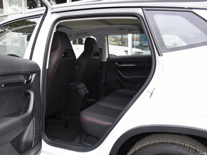 SUV 2024 <span class=keywords><strong>Skoda</strong></span> <span class=keywords><strong>Kamiq</strong></span> 1.5L Automatico Edizione Premium Shili Edizione Base GT Nuova Condizione Auto Benzina Trazione Anteriore - Product Image 6