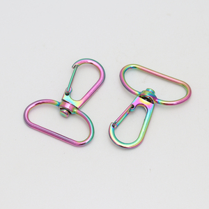 Venta al por mayor de lujo <span class=keywords><strong>Metal</strong></span> langosta hebilla llavero juguetes <span class=keywords><strong>12mm</strong></span>-35mm silicona langosta gancho con característica fuerte - Product Image 5