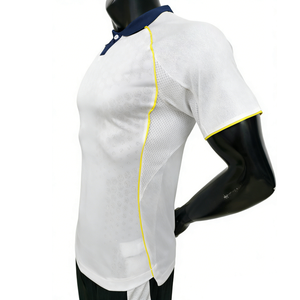 Venta al por Mayor en Arabia Saudita <span class=keywords><strong>de</strong></span> <span class=keywords><strong>Camisetas</strong></span> <span class=keywords><strong>de</strong></span> Fútbol Personalizadas <span class=keywords><strong>Baratas</strong></span>, Kits <span class=keywords><strong>de</strong></span> Fútbol Personalizados <span class=keywords><strong>de</strong></span> Alta Calidad para Clubes, Servicio OEM <span class=keywords><strong>de</strong></span> <span class=keywords><strong>Camisetas</strong></span> <span class=keywords><strong>de</strong></span> Fútbol - Product Image 3