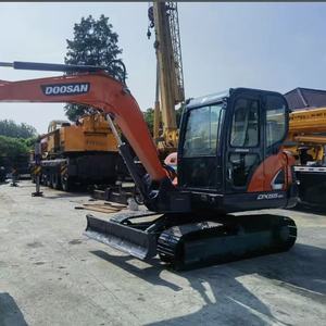 Excavadora de orugas pequeña Doosan DX55-9C usada de Corea, 5.5 toneladas, de segunda mano, excavadora hidráulica pequeña con pocas horas de trabajo para jardinería - Product Image 2