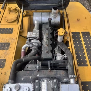 รถขุดตีนตะขาบมือสองญี่ปุ่นแท้ ยี่ห้อ KOMATSU รุ่น PC240 ขนาด 24 ตัน สำหรับงานก่อสร้าง งานดิน และงานขุดเจาะ พร้อมใบรับรอง CE - Product Image 6