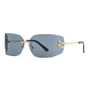 Lunettes de soleil sans monture Zhang Yuanying pour femmes, protection UV400, type 3, pare-soleil, montures en plastique noir et métal - Product Image 1