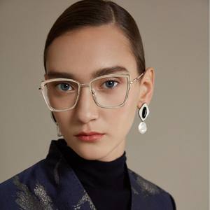 Lunettes anti-lumière bleue carrées en métal à monture intégrale Tr87113, unisexe, montures dorées et noires, protection des verres en acrylique - Product Image 1