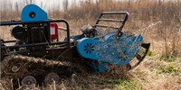 Mini-dumper chenillé télécommandé diesel 4x4 de 80-120 cm, neuf, pour l'entretien des pentes, des routes et des espaces verts municipaux