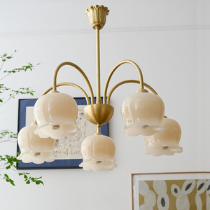 Lustre de chambre à coucher minimaliste en cuivre massif de style français/américain moderne, crème, vallée des lys, salle de maquillage, salon, éclairage - Product Image 2