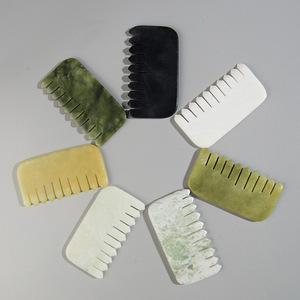Strumento per <span class=keywords><strong>Massaggio</strong></span> Gua Sha, Pettine Guasha in Giada Xiuyan, Massaggiatore per <span class=keywords><strong>Testa</strong></span> in Pietra Naturale per Rilassamento e Crescita dei Capelli - Product Image 1