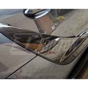 Embellecedor de puerta lateral de fibra de carbono seco estilo TR para Toyota GR Supra MK5 - Product Image 3