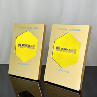 Plaque en métal doré, plaque de certificat en bois, trophées et récompenses avec éléments en aluminium aéronautique bleu, rouge, vert, violet et or