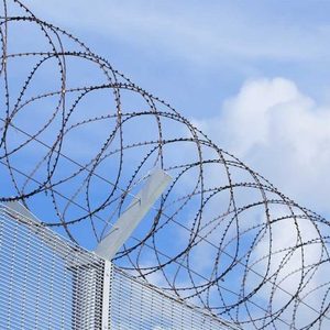 รั้วป้อง<span class=keywords><strong>กัน</strong></span>ความปลอดภัย ปุ่มแหลม<span class=keywords><strong>กัน</strong></span>ปีน รั้ว<span class=keywords><strong>กัน</strong></span>นก รั้ว<span class=keywords><strong>กัน</strong></span><span class=keywords><strong>แมว</strong></span> รั้วกำแพงขอบเขต <span class=keywords><strong>ลวดหนาม</strong></span> ลวดคม - Product Image 2